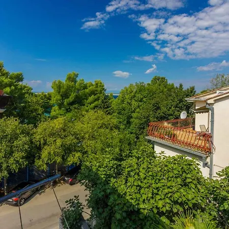 Appartamento In 43204 Crikvenica