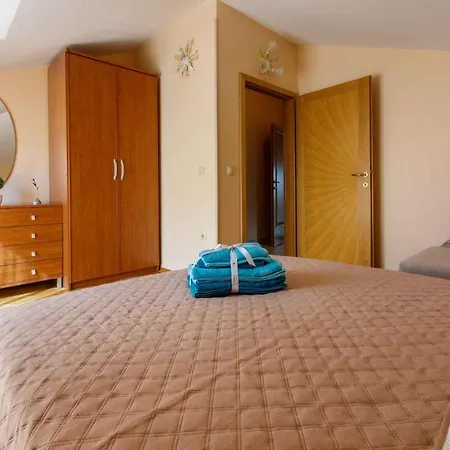 Apartment In 43204 Crikvenica