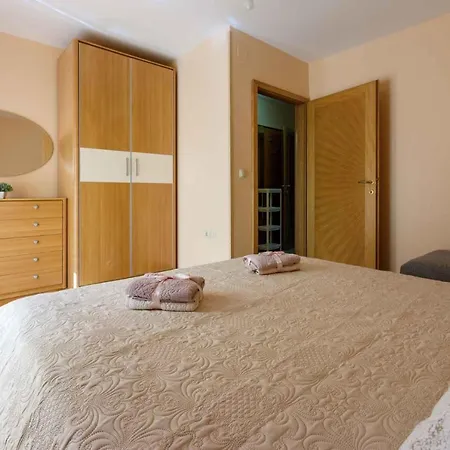 Apartment In 43204 Crikvenica