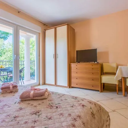 In 43204 Crikvenica