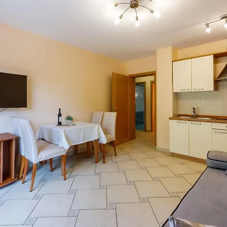 Apartment In 43204 Crikvenica
